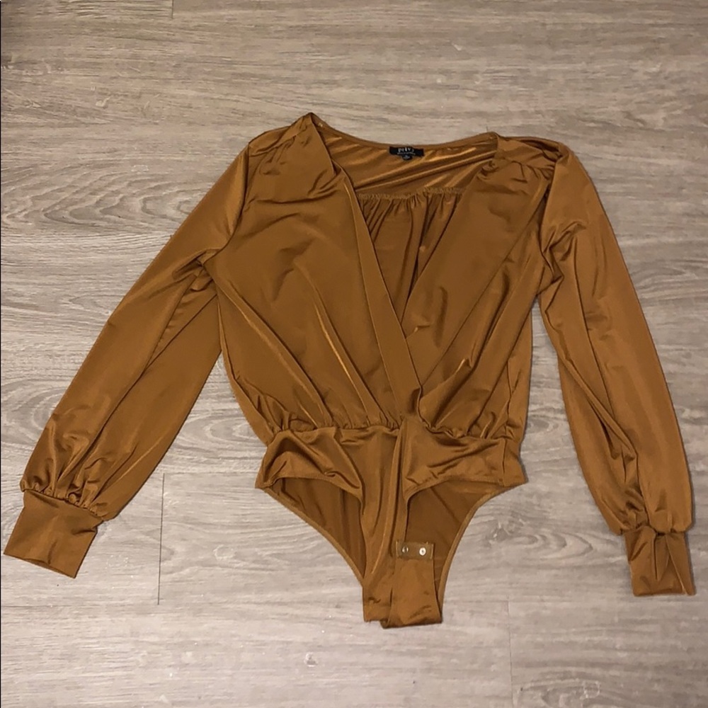 Mustard/brown bodysuit!